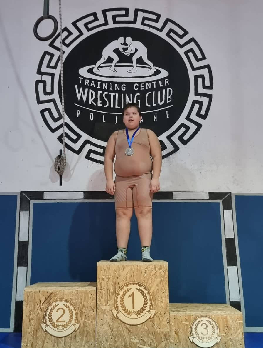 85kg