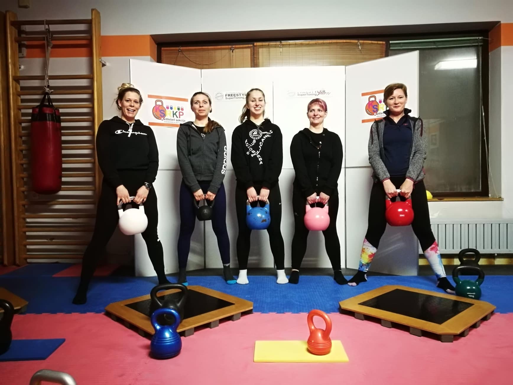 kettlebell ženska ekipa